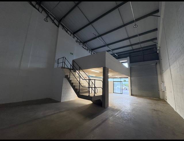 211M² MINI FACTORY FOR SALE IN NORTH POINT